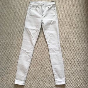 Gap true skinny high rise pants. Size 26.